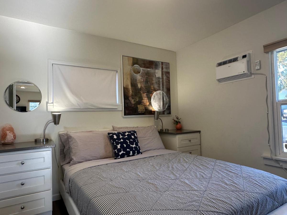 Cozy Home Conveniently Located With King Bed Tacoma Eksteriør billede